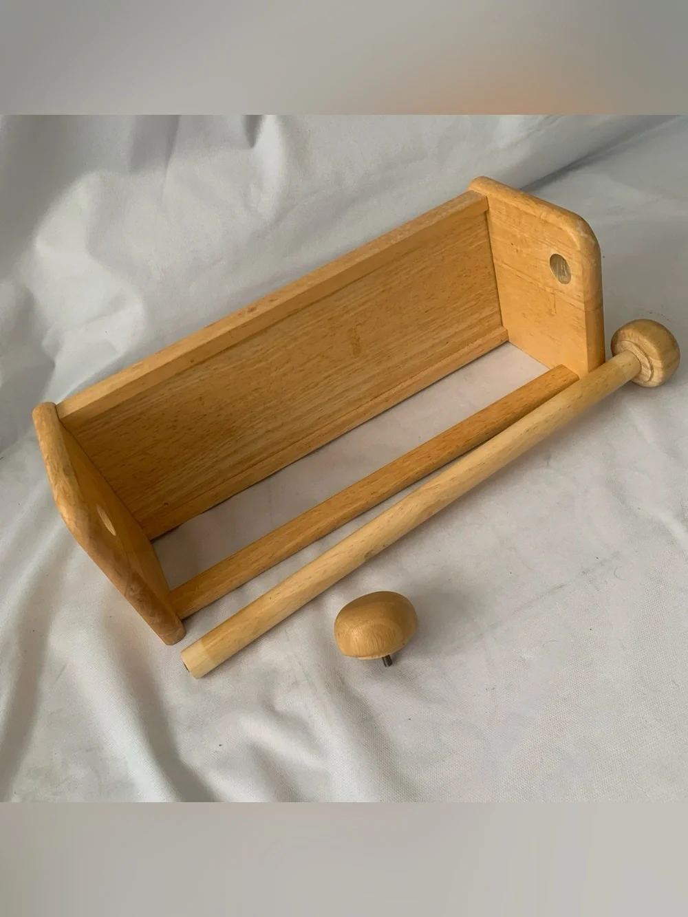VTG Wood Wall Mounted Paper Towel Holder Dispenser Light Oak Country 14” Long